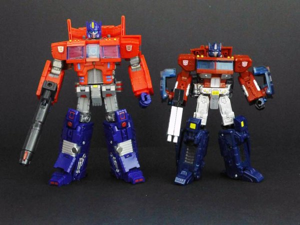 Toyworld TW 02 Orion More Out Of Box Images Of MP Style Homage IDW Optimus Prime  (14 of 22)